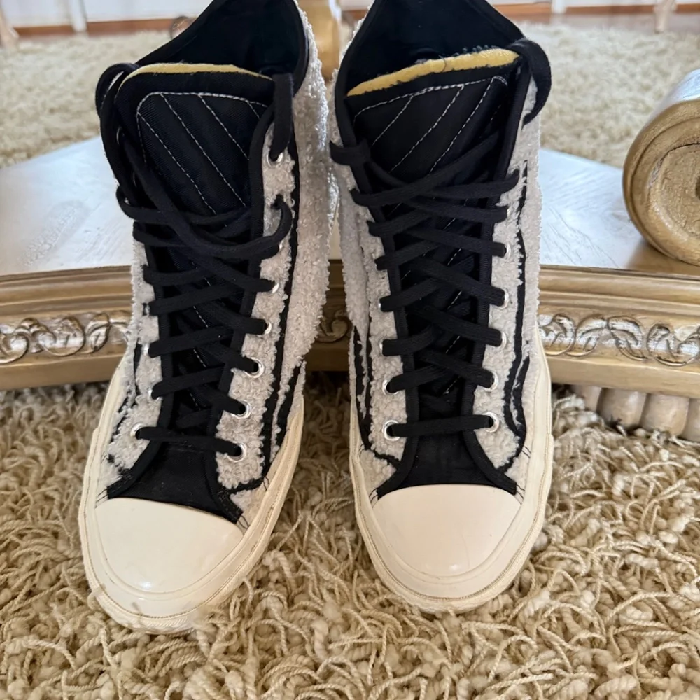 Converse Chuck Taylor All Star Chuck 70 Sherpa Egret High Top Sneakers Sz 8M/10W - Picture 5 of 9